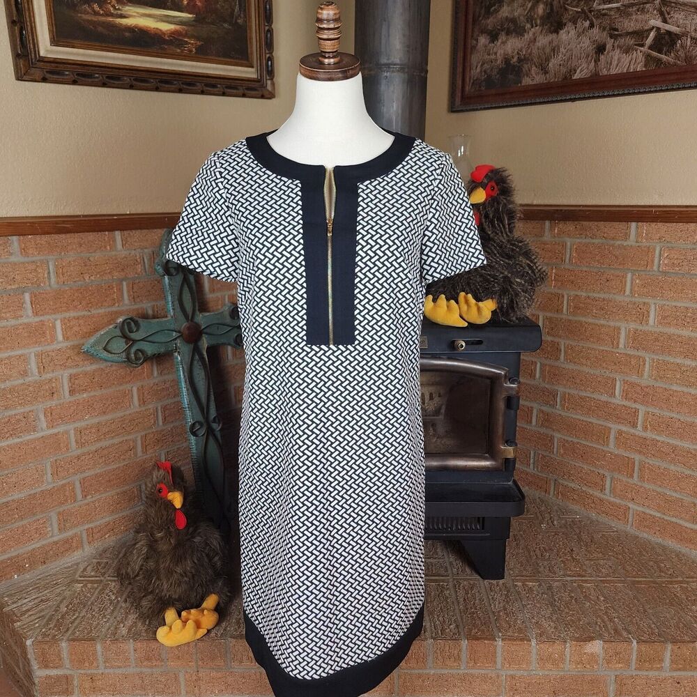 Tahari ASL Shift Dress Size 6 Black and White Geometric Pattern